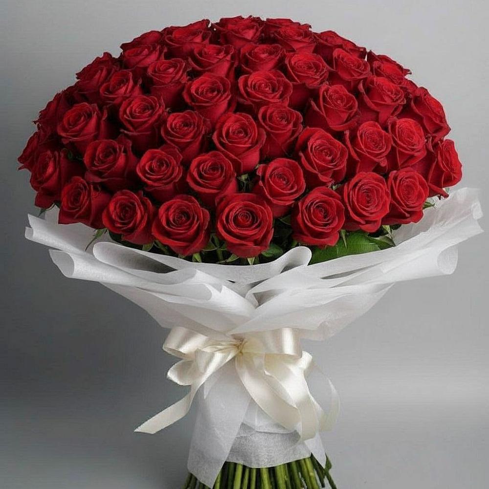 Букет 101 Красная роза Блэк Мэджик в Бакунино