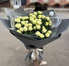 Букет Белые кустовые розы Солинеро в Бакунино