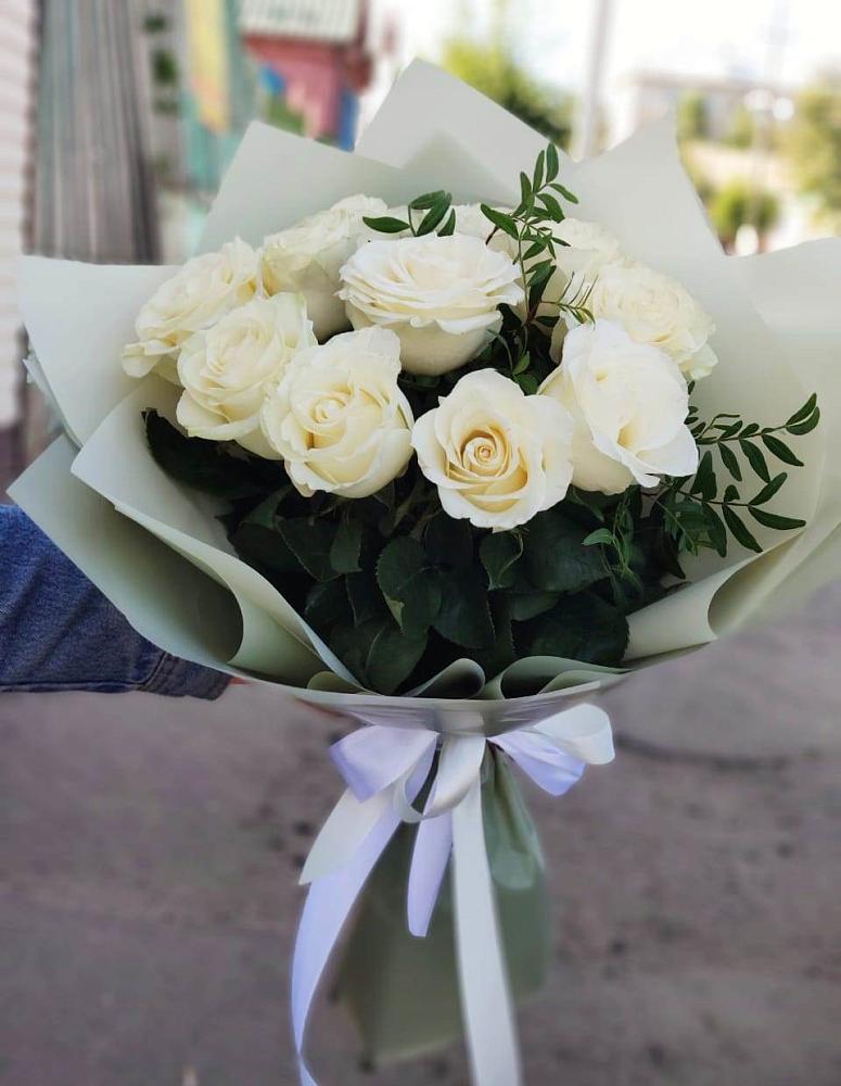 Букет Белые розы Проуд в Бакунино
