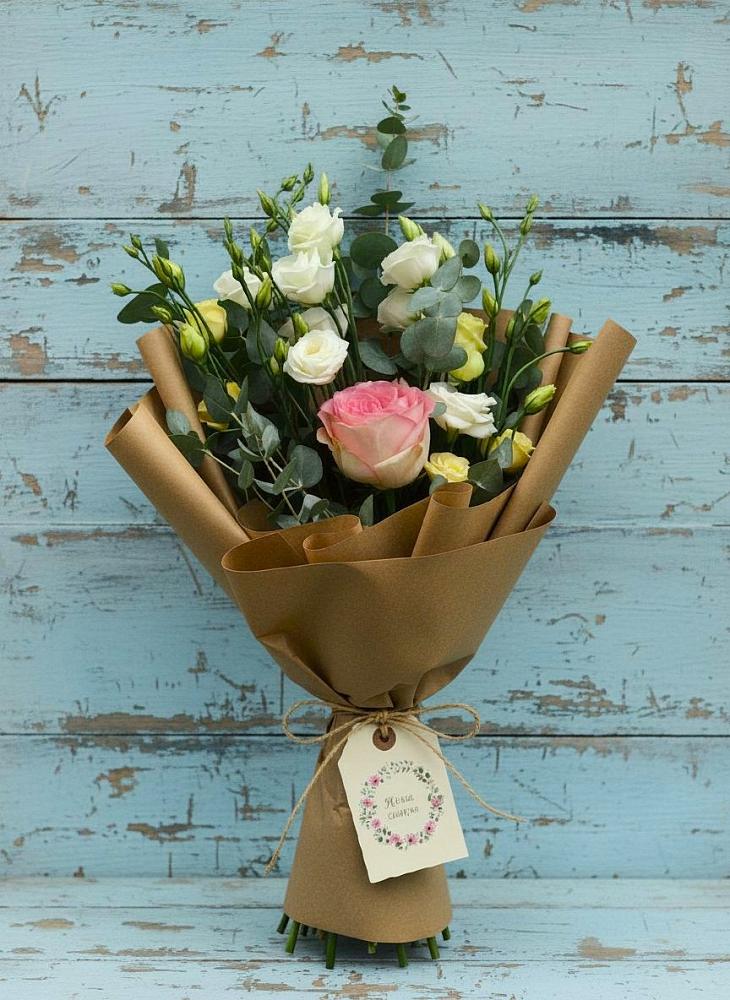 Букет цветов из: Розы и Лизиантусы в Бакунино