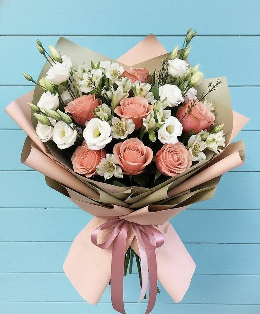 Букет цветов из: Розы, Альстромерии и Лизиантусы в Бакунино