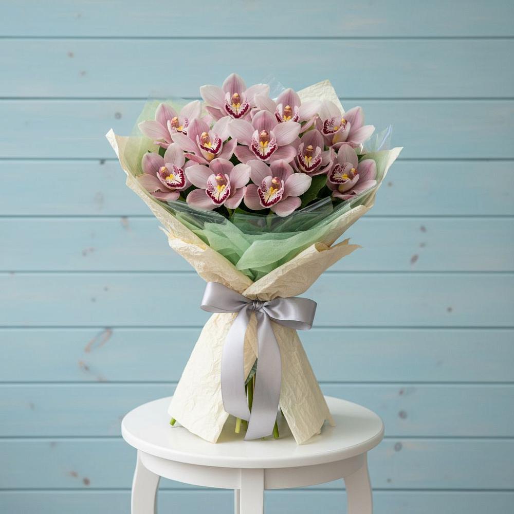 Букет цветов из: Орхидеи и Розы в Бакунино