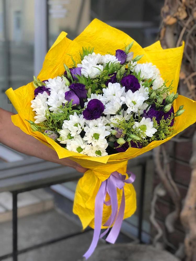 Букет цветов из: Ирисы, Хризантемы и Ромашки в Бакунино