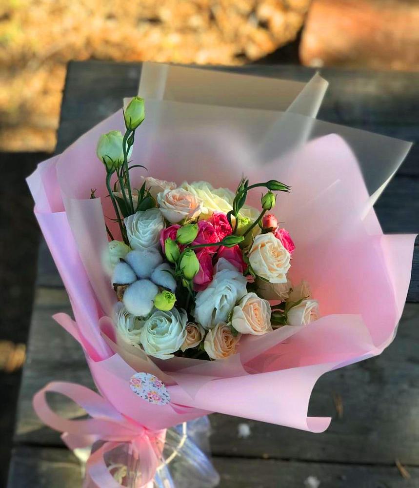 Букет цветов из: Розы и Лизиантусы в Бакунино