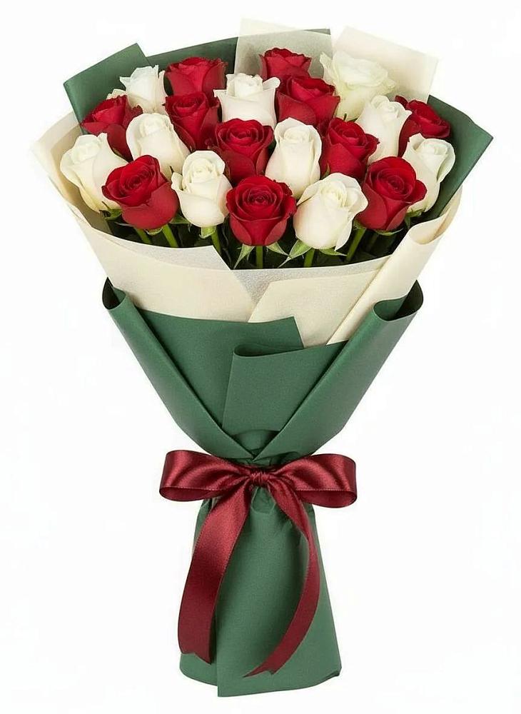 Букет Микс из красных и белых роз в Бакунино