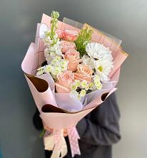 Букет цветов из:  Хризантемы и Розы в Бакунино