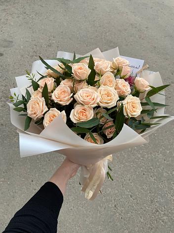 Букет Кремовые розы Латте в Бакунино