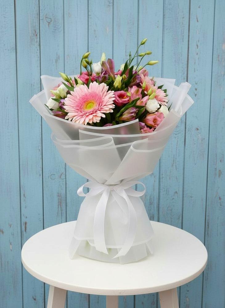 Букет цветов из: Герберы, Альстромерии и Лизиантусы в Бакунино