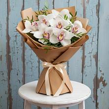 Букет цветов из:  Орхидеи и Розы в Бакунино