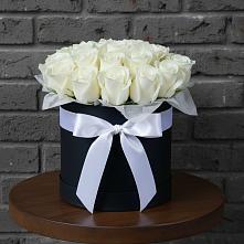 Цветочная композиция из Розы в шляпной коробке в Бакунино